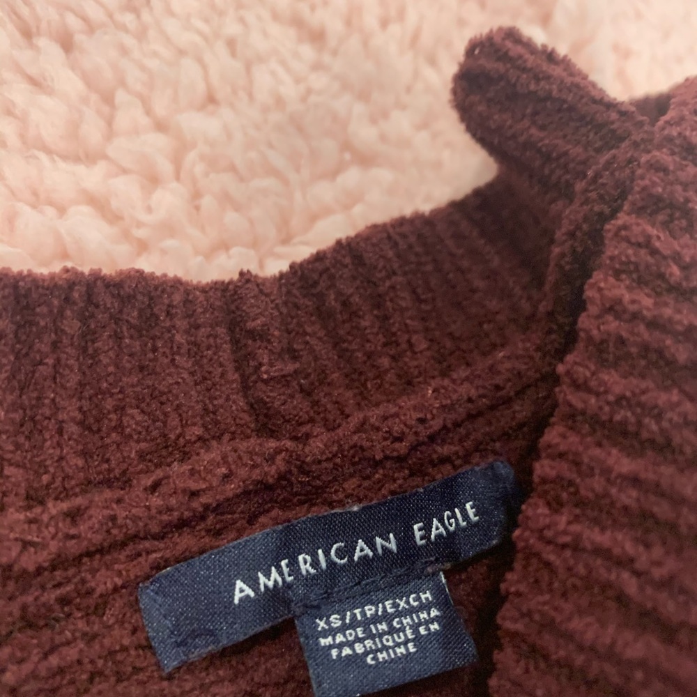 Cropped Sweater - Picture 2 of 2